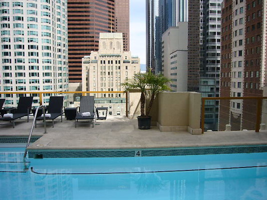 Checkers.Rooftop.Pool.05