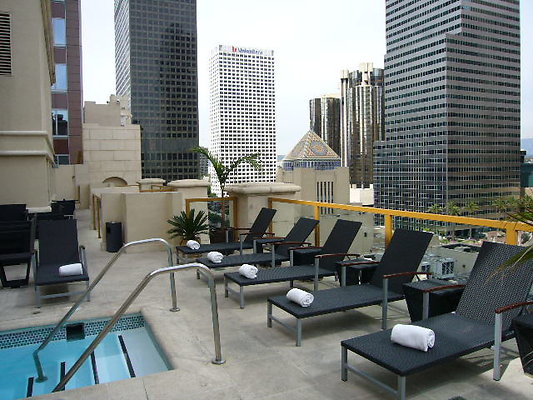 Checkers.Rooftop.Pool.13