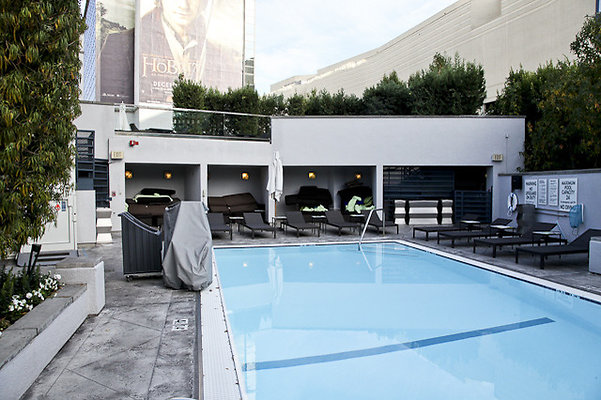 Sofitel.Weho.Pool.08