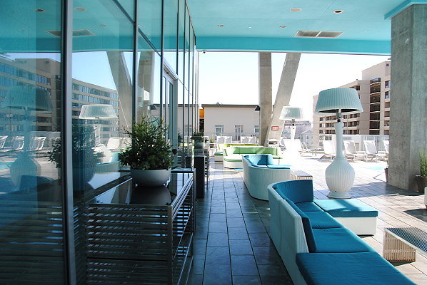Watermark.Pool.DTLA.34