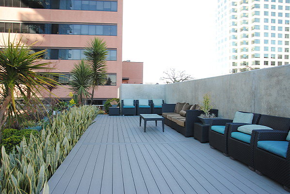 Watermark.Pool.DTLA.92