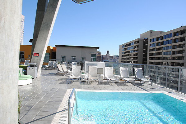 Watermark.Pool.DTLA.07