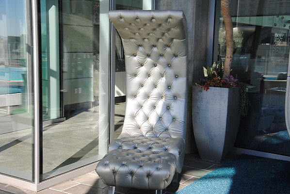 Watermark.Pool.DTLA.32