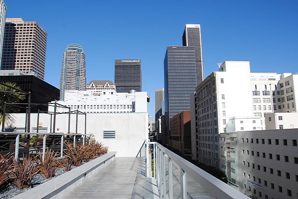 Watermark.Pool.DTLA.66