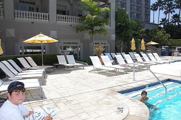 Ritz.Carlton.Pool.MDR.22