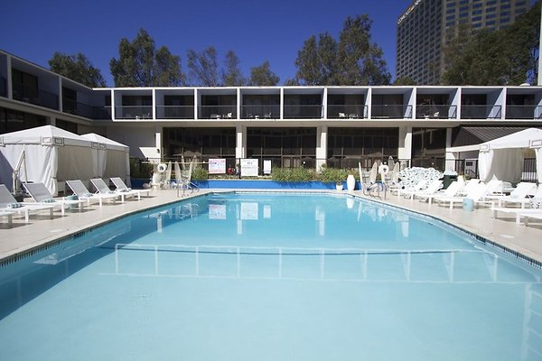 Sheridan.Universal.25