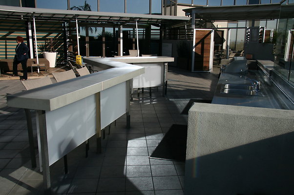 1100.Wil.Pool.33rd.FLR.19