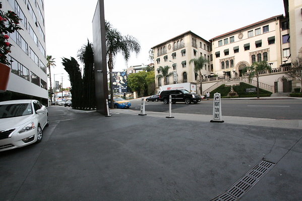 Mondrian Hotel.86