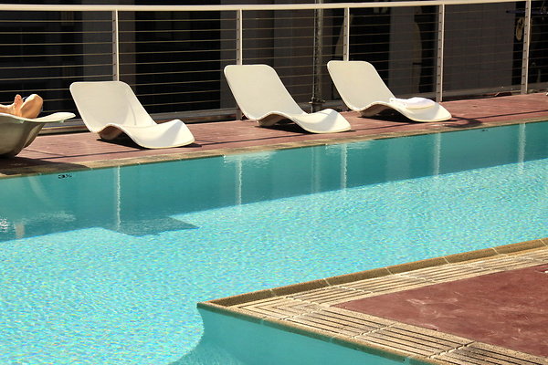 Standard.Rooftop.Pool.12
