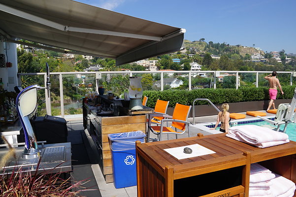 Andaz.Rooftop.Pool.Weho.02