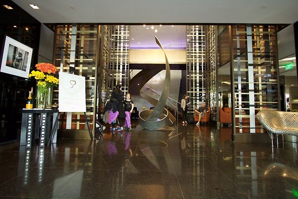 The.Sofitel.Weho.05