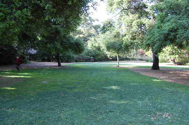 Descanso.Main.Lawn.11