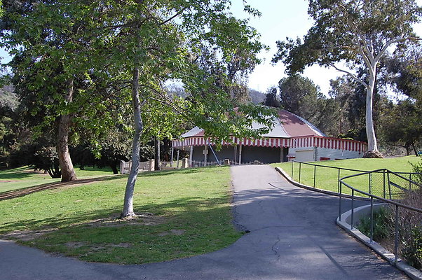 Grass.Griffith.Park.25