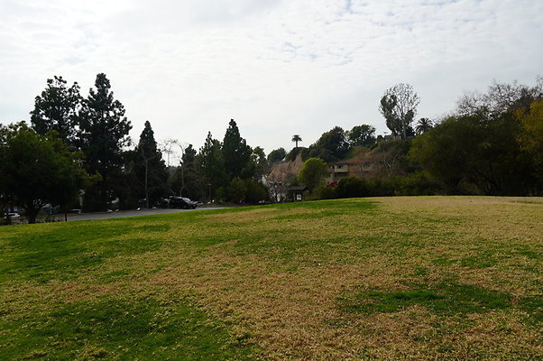 Temescal.GateWay.Front.Grass.10