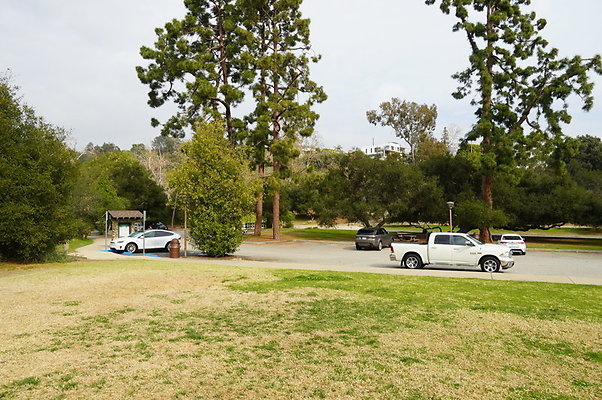 Temescal.GateWay.Front.Grass.12