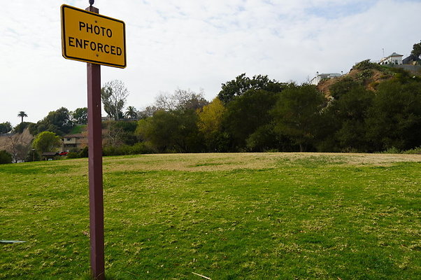 Temescal.GateWay.Front.Grass.04