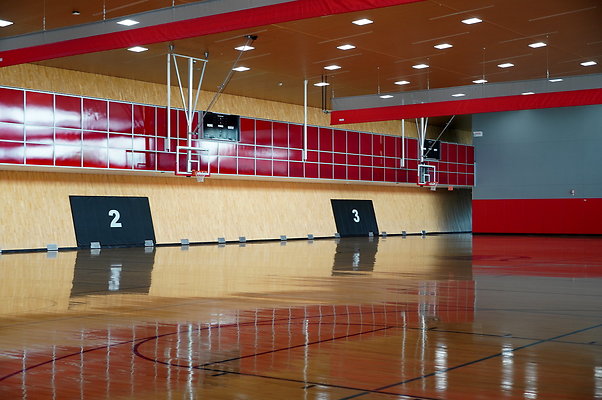 CSUN.SRC.Court.045