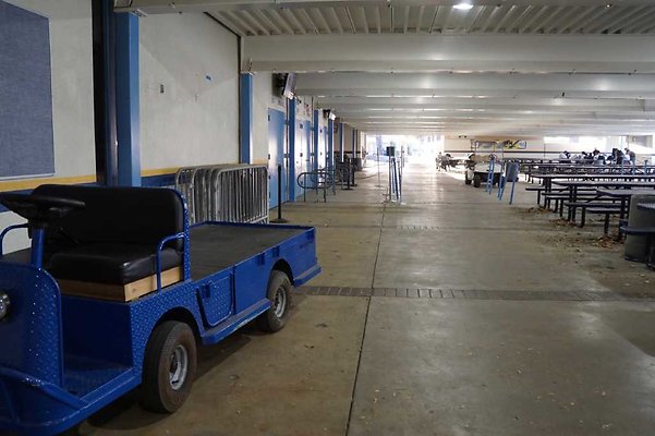 BHS-Cafeteria 05
