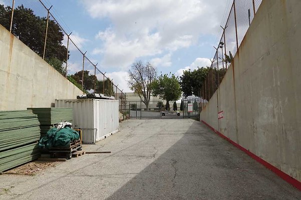ELAC Tunnel 13