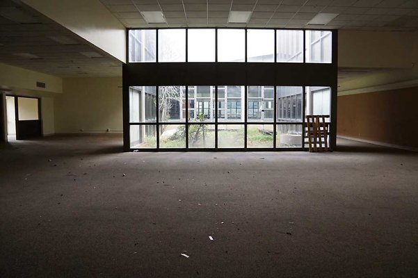 Pierce Library 76