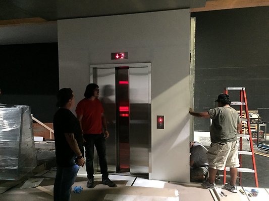 HeidiKlum-Colaboration:Vision Scenery-Thunder Studios HeidiKlum-Colaboration:Vision Scenery-Thunder Studios