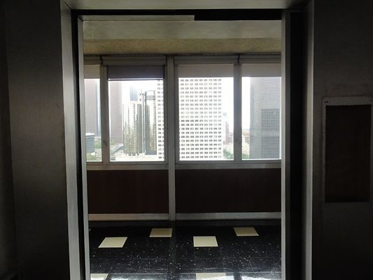 LA.Center.Elevator.Set.005