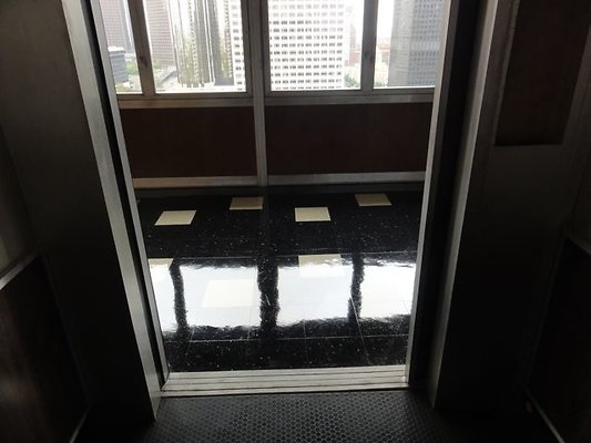 LA.Center.Elevator.Set.006