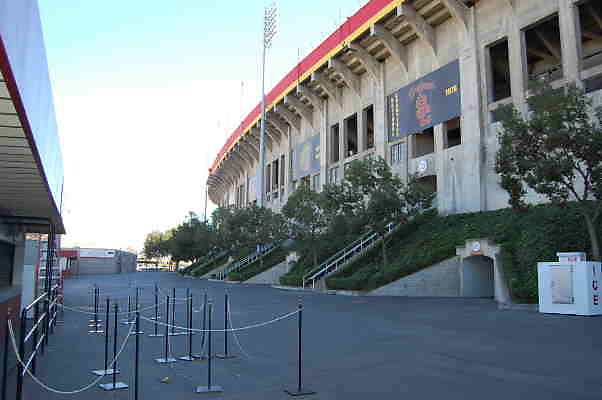 Coliseum.GRND.Concessions.032