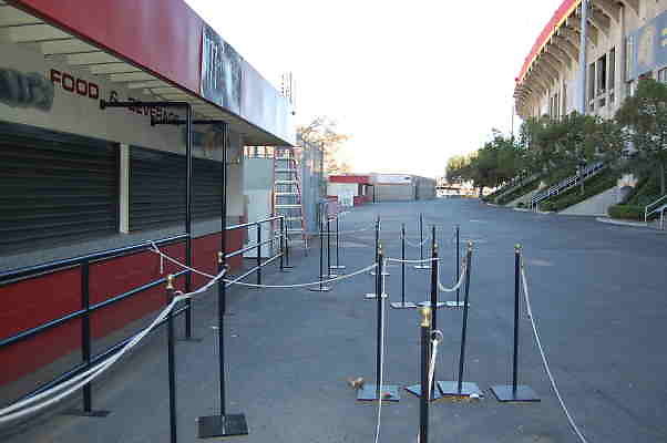 Coliseum.GRND.Concessions.038