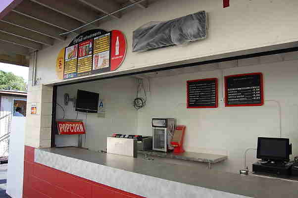 Coliseum.GRND.Concessions.007