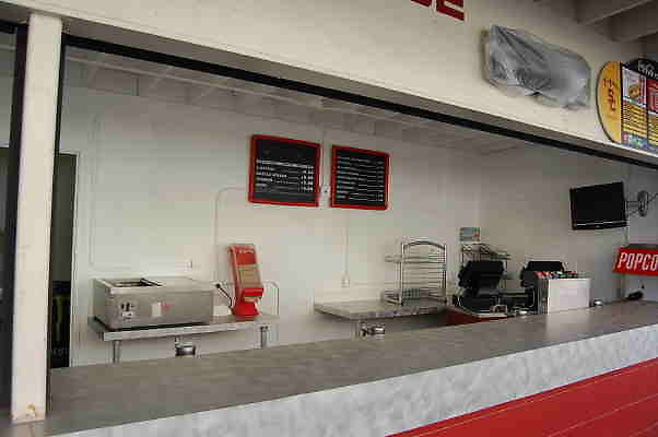 Coliseum.GRND.Concessions.009