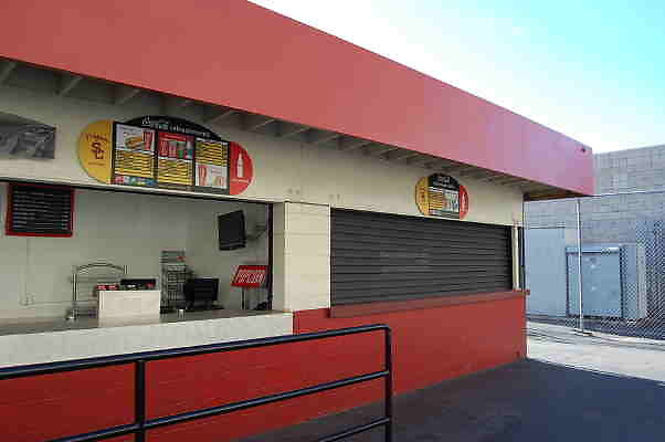 Coliseum.GRND.Concessions.003