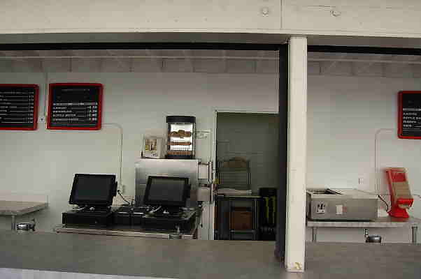 Coliseum.GRND.Concessions.008