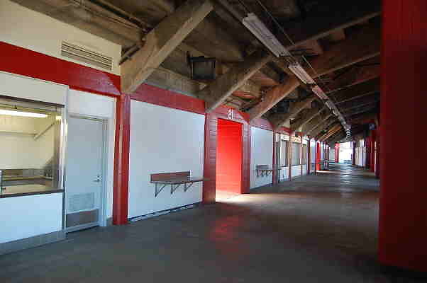 Coliseum.Concessions.006