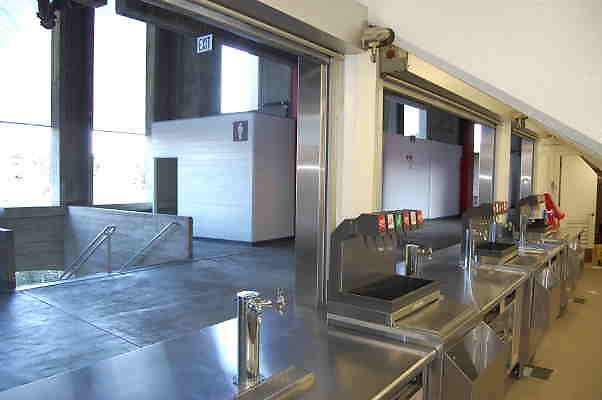 Coliseum.Concessions.034