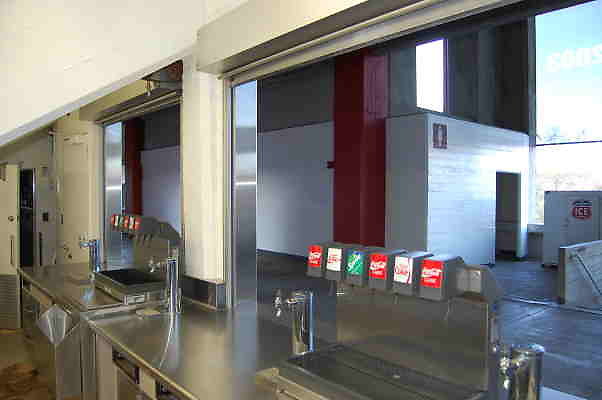 Coliseum.Concessions.047