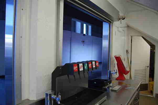 Coliseum.Concessions.040