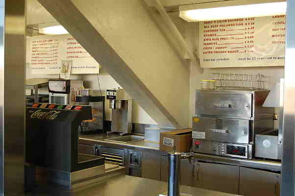 Coliseum.Concessions.025