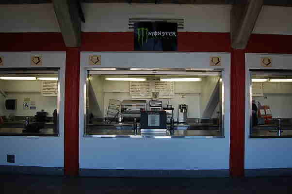 Coliseum.Concessions.005