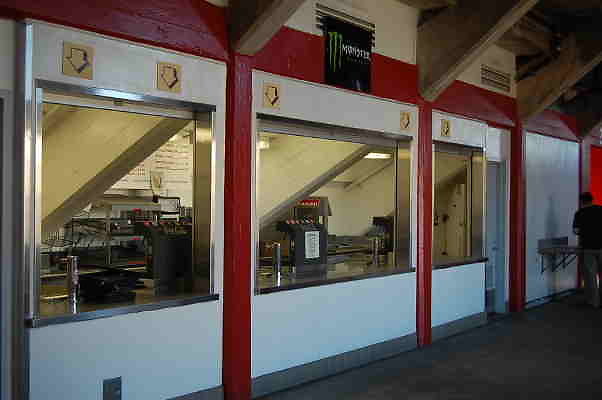 Coliseum.Concessions.011