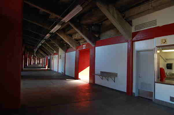 Coliseum.Concessions.004