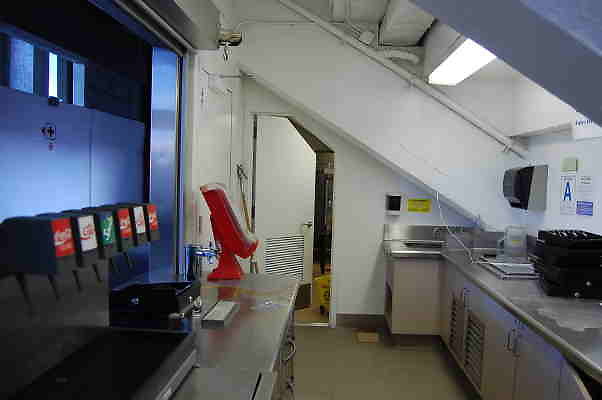 Coliseum.Concessions.041
