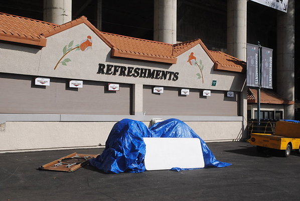 Rose.Bowl.concessions.092