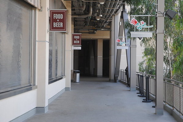 Rose.Bowl.concessions.082