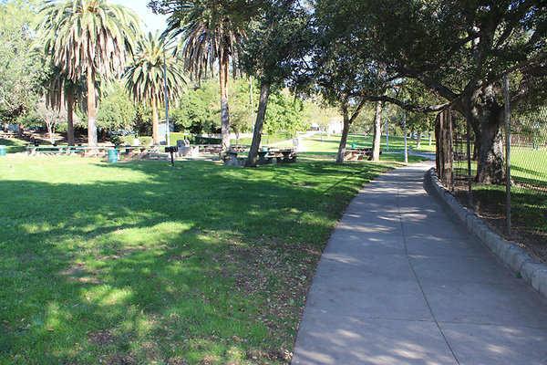 Pedestrian Walkways, Tunnels and Bridges-13