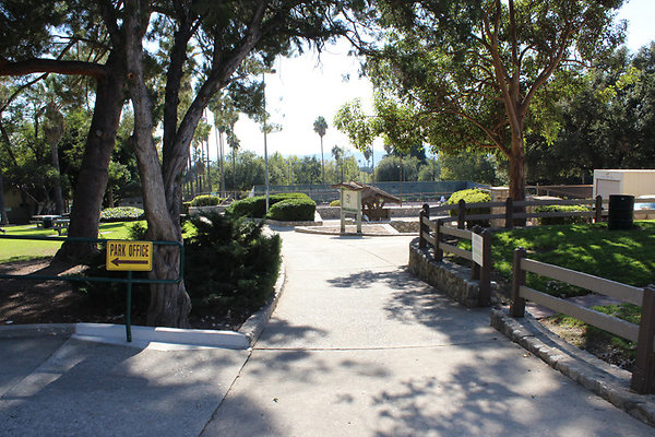 Pedestrian Walkways, Tunnels and Bridges-12