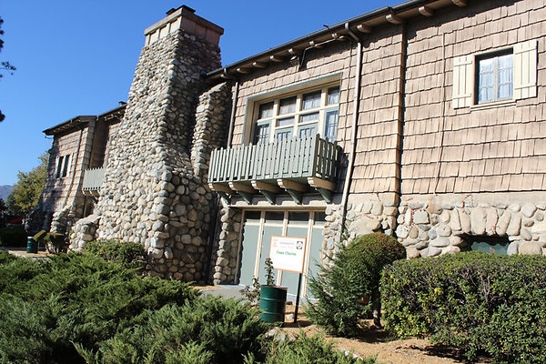 Community Center-Entrance-10