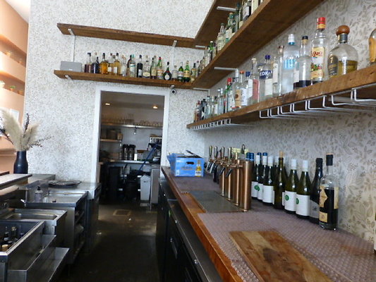 Sawyer.Cafe.213.S.Lake.009