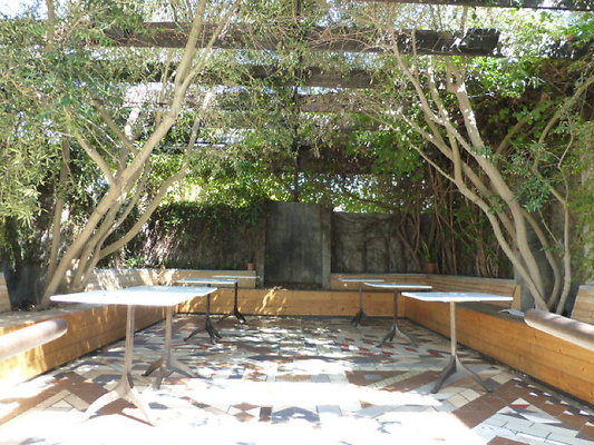 Sawyer.Cafe.213.S.Lake.019