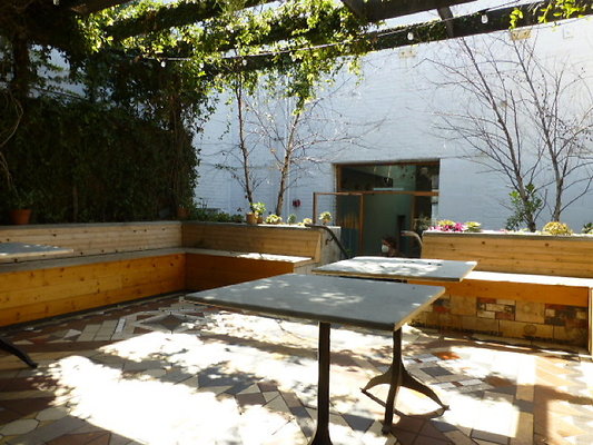 Sawyer.Cafe.213.S.Lake.024